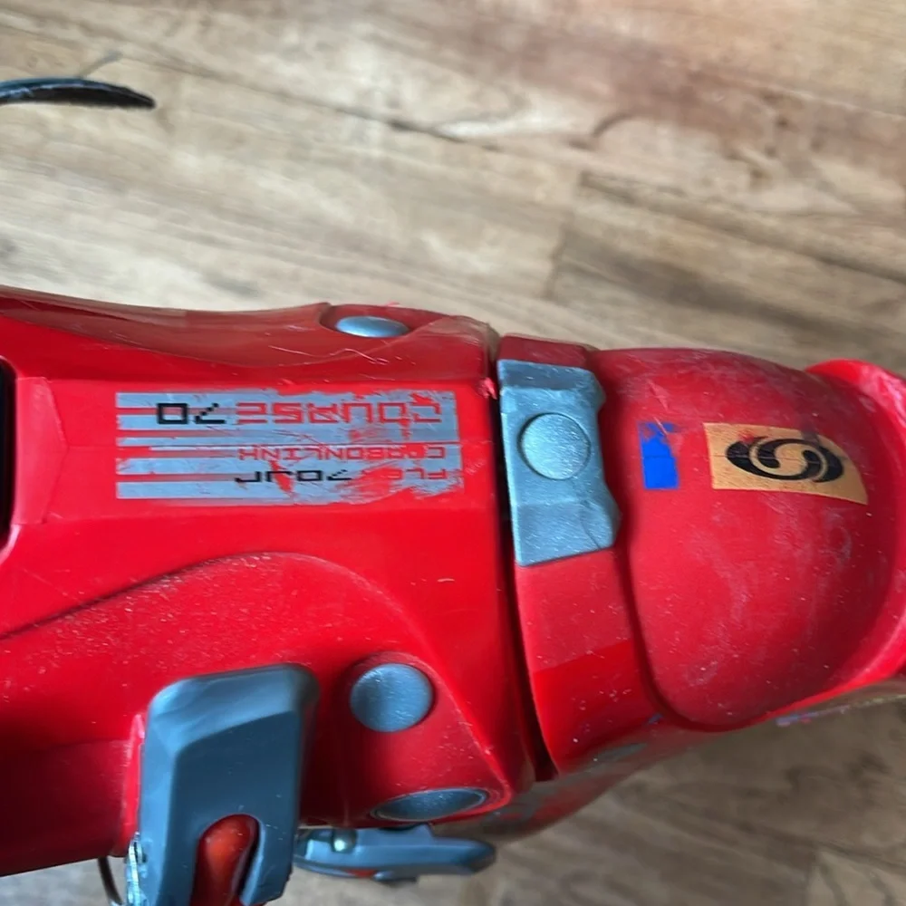 Solomon ski boots